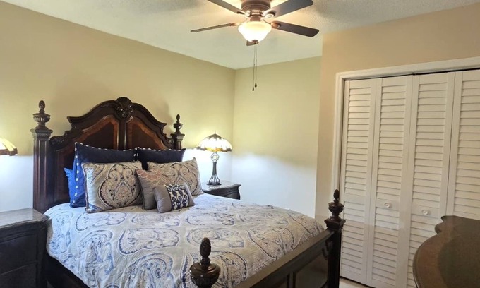 Creekside Apartment | #18 Elegancia in law suite