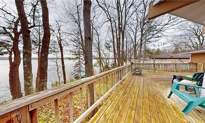 Chief Lake Cabin | 180 Degree Views Of Chief Lake On The Chippewa Flowage - Large Dock