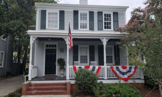 Wilmington Historic District House | 1860 House In the Heart of Downtown