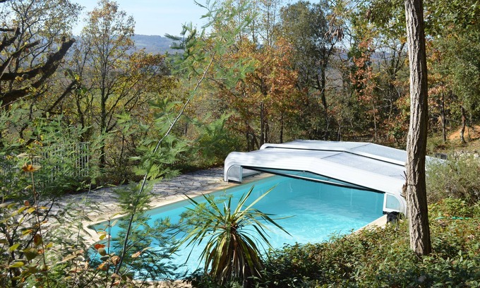 Cenac-et-Saint-Julien House | 18th century character house