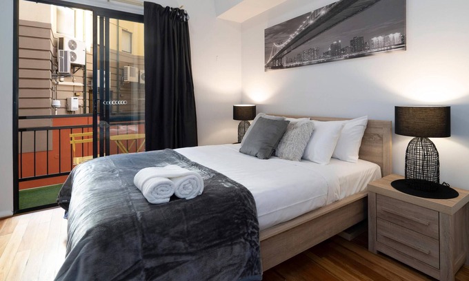 Northbridge Apartment | 19 Jump on James Northbridge carbay pool sleeps 2, disabled access