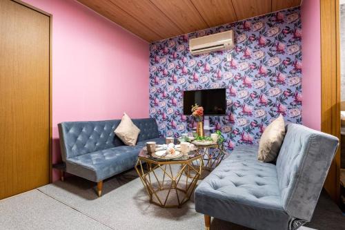 Naniwa Apartment | 19 mins walk to tsutenkaku Dotonbori nanba 101