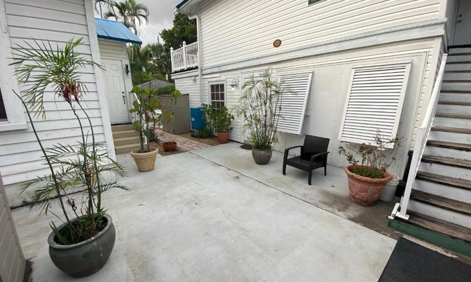 Flamingo Parks Apartment | 1924 Historic Hideaway (Paul Dreher House)