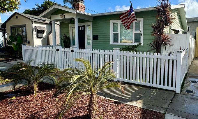 Normal Heights House | 1930s Historic Craftsman Charm in Prime Location Within Walking Distance & AC!