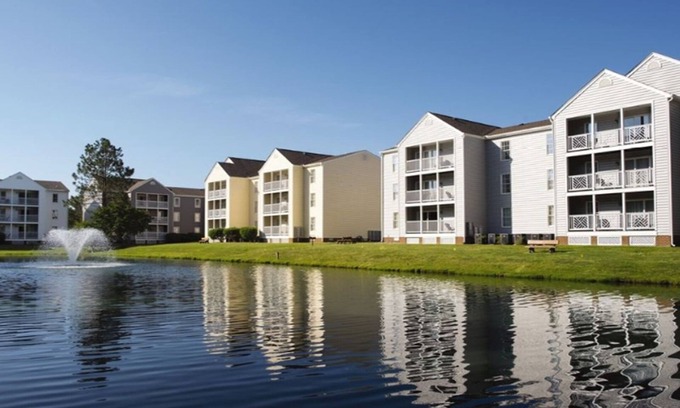 Williamsburg Resort | 1BD Suite/Williamsburg - Games, Putt-Putt, Theater