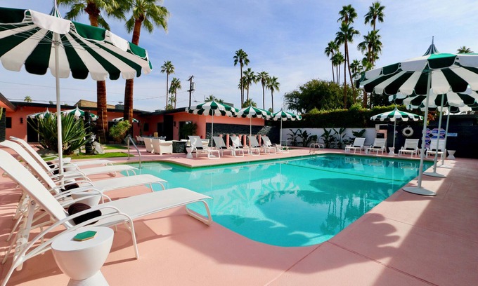 Warm Sands Hotel | 1BDR Suite, Boutique Hotel w/Pool, Spa, & Firepit