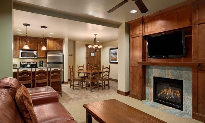 Breckenridge Cabin | 1Br, 1.5Ba Master Suite Grand Lodge On Peak 7, December 13 - 20, 2025