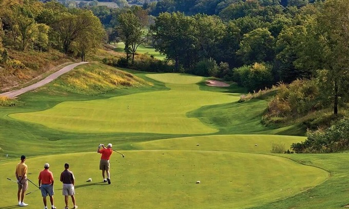 Galena Condo | 1br Condo Golfing in Beautiful Galena