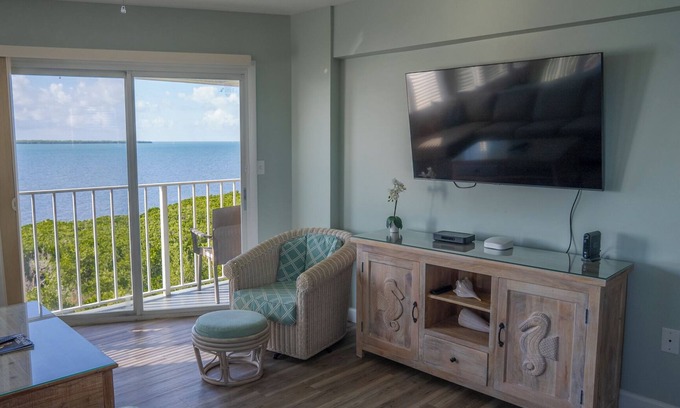 Tavernier Condo | 1BR Condo w/Partial Ocean View, Pool & Tennis
