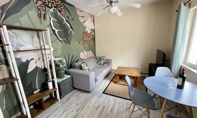 Cape Town City Centre Cottage | 1BR Cottage Pvt Entry, Load Shed Ready, Book Now!