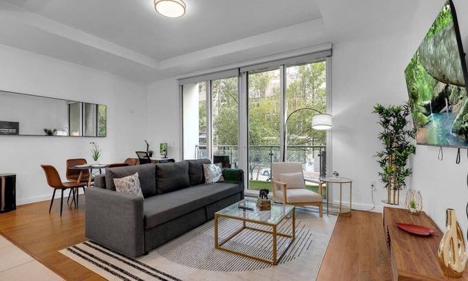 Downtown Tulsa Apartment | 1BR Near BOK Center-Gym, Lounge, Balcony, Pets OK