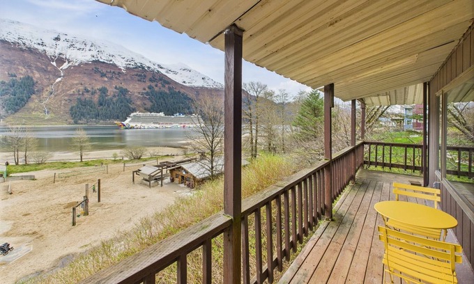 Douglas Apartment | 1BR w/Ocean Views | Steps to Sandy Beach & Trails