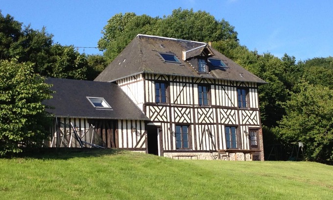 La Lande-Saint-Leger House | 1h30 from Paris, 20 minutes from Deauville/Honfleur, the house is a corner of paradise