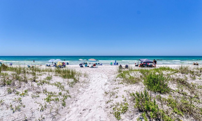 Independence Square Condo | 2/2, Beach View, Indian Rocks Beach, 103 PierHouse