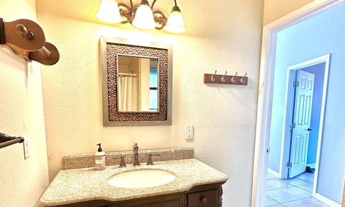 Chico House | 2/2 HOME FOR MONTHLY RENTAL