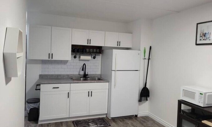 East Kootenay Apartment | 2 bdrm apt 716 23a Ave n Cranbrook BC unit Bn