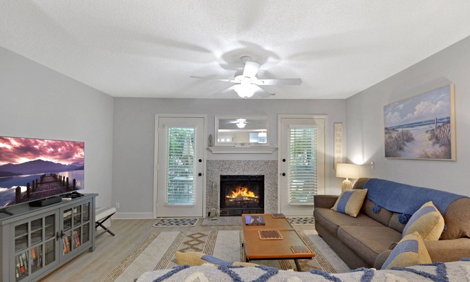 Saint Simons Island Condo | 2 bed/1.5 bath Gascoigne Unit. Nicely remodeled.