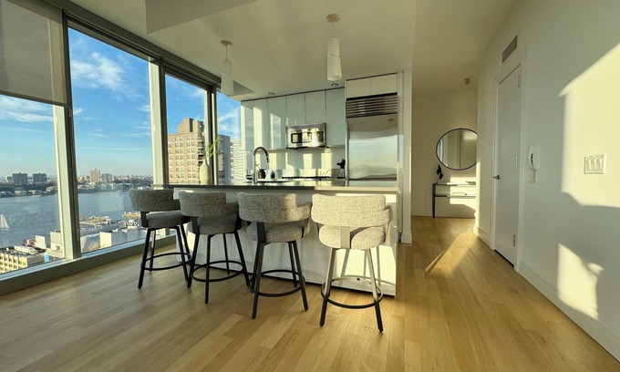 Lincoln Square Apartment | 2 bed/2 bath luxe condo in Midtown