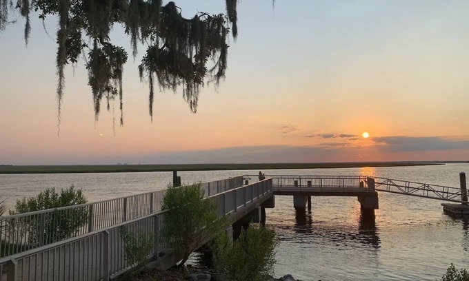 Melrose on the Beach Villa | 2 Bed 2 Bath Villa in Melrose Short Walk to the beach