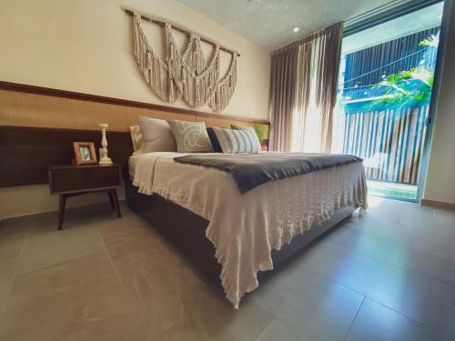 La Veleta Hotel | 2 Bed Bath for 5 A 102