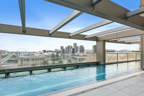 Brisbane Central Business District Apartment | 2-Bed Brisbane City Pad with Pool & Gym