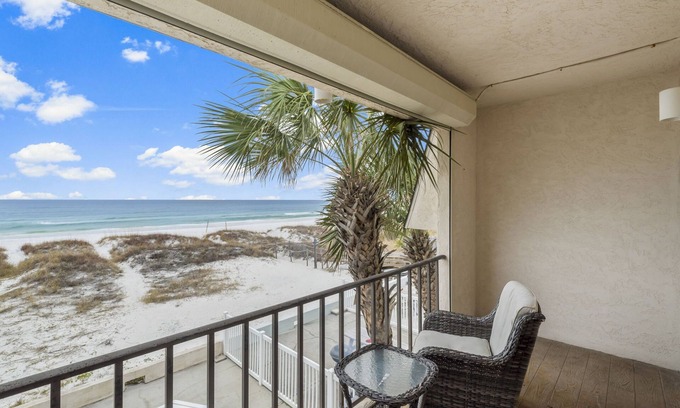 Thomas Drive House | 2 Bed Gulf Front Townhome PCB