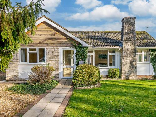 Mudeford House | 2 Bed in Mudeford 93458