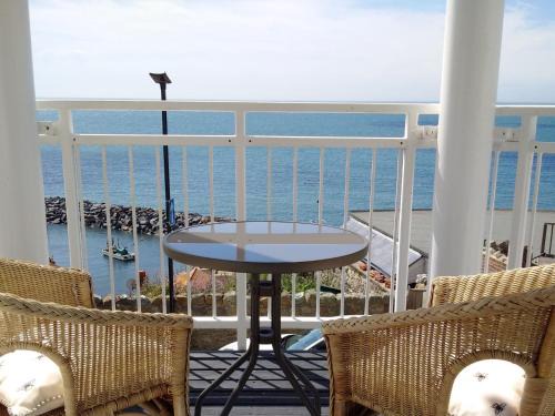 Ventnor Apartment | 2 Bed in Ventnor 75730