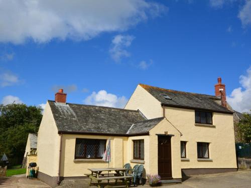 Westleigh House | 2 bed property in Instow INFOB