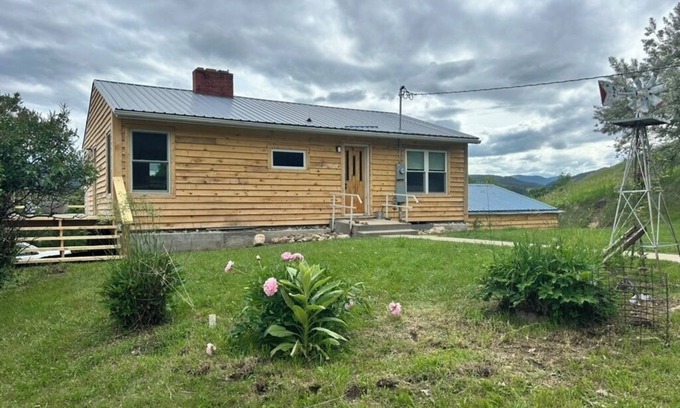 Sturgis Cabin | 2-bedroom, 1 bathroom log cabin Top floor offers the perfect retreat close to downtown Sturgis. With breathtaking views and a peaceful wooded setting, this cozy home-away-from-home. Comfortably accommodating up to 4 guests.