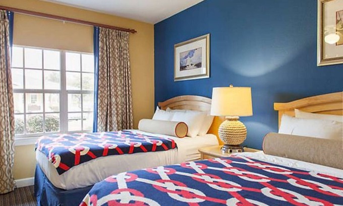 Myrtle Beach Condo | 2 Bedroom (1 King & 2 Queen beds) 2 Bath Resort Condo with Lots of Amenities