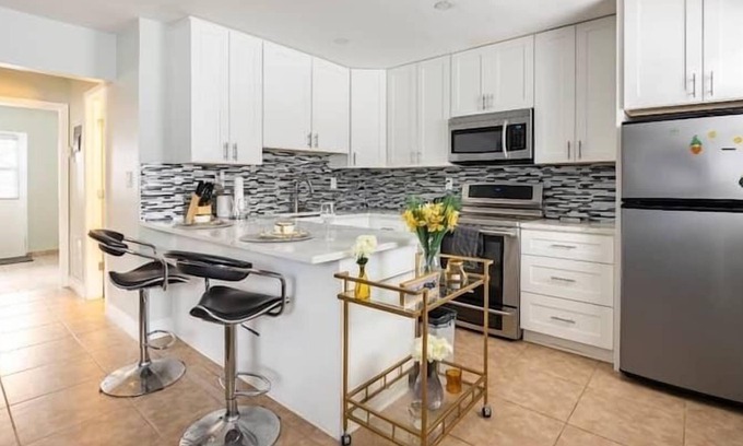 Garden Isles Apartment | 2 Bedroom 687397 by Houzlet