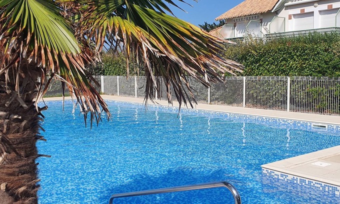 Notre-Dame-de-Monts Condo | 2-bedroom apartment with terrace, swimming pool, near beach and forest