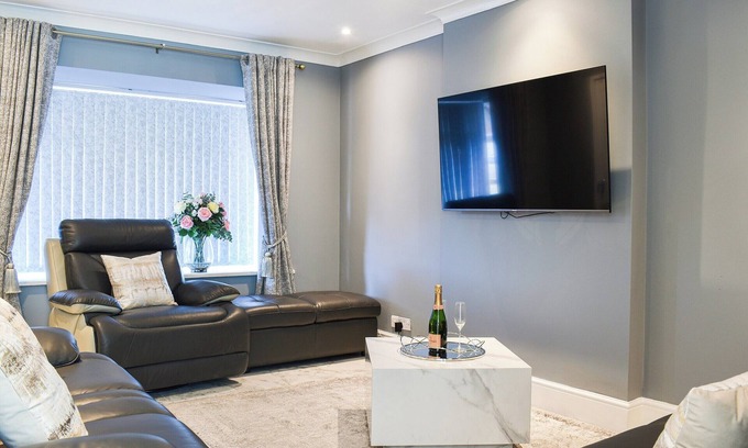 Stockton-on-Tees Cottage | 2 bedroom accommodation in Ingleby Barwick
