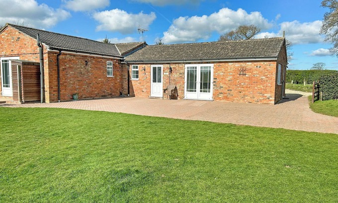 Skegness Apartment | 2 bedroom accommodation in Burgh le Marsh