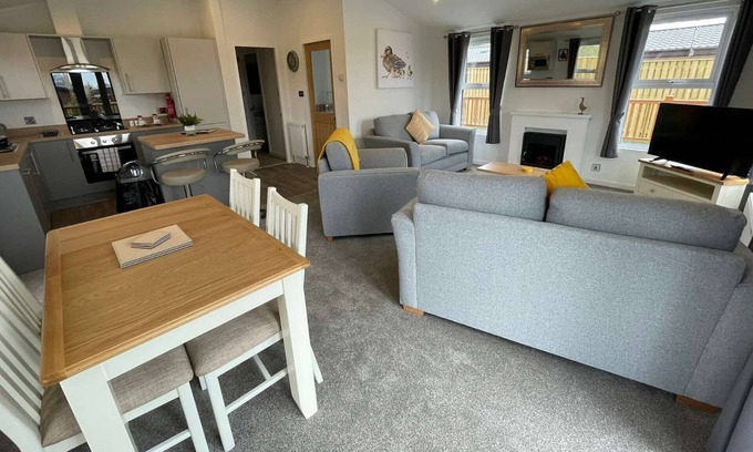 Caistor Cabin | 2 bedroom accommodation in Caistor, Market Rasen