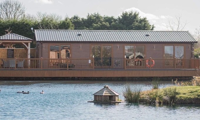 Caistor Cabin | 2 bedroom accommodation in Caistor, Market Rasen