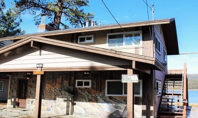 Big Bear Lake Cabin | 2 bedroom accommodation in Big Bear Lake