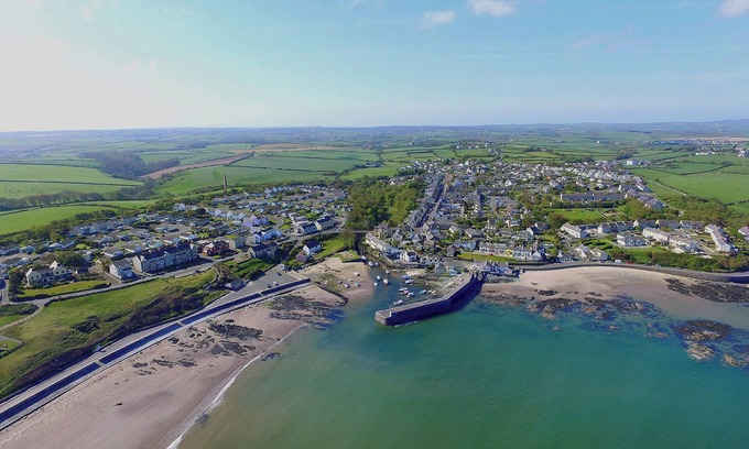 Cemaes Bay Cottage | 2 bedroom accommodation in Cemaes Bay
