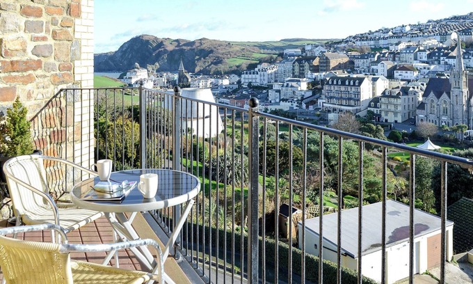 Hele Cottage | 2 bedroom accommodation in Ilfracombe