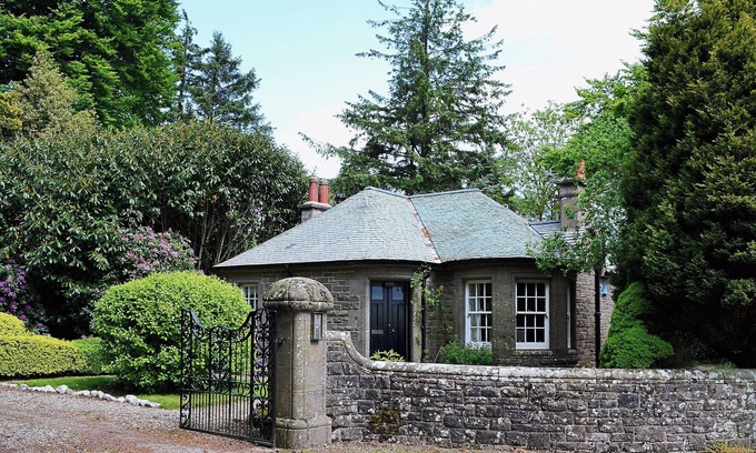Brechin Cottage | 2 bedroom accommodation in Edzell, near Brechin