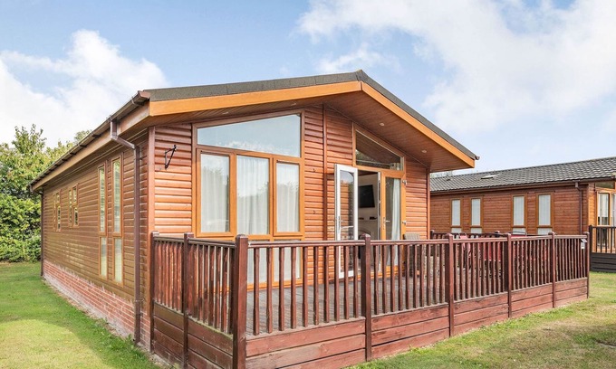 Yaxham Cabin | 2 bedroom accommodation in Yaxham, Dereham