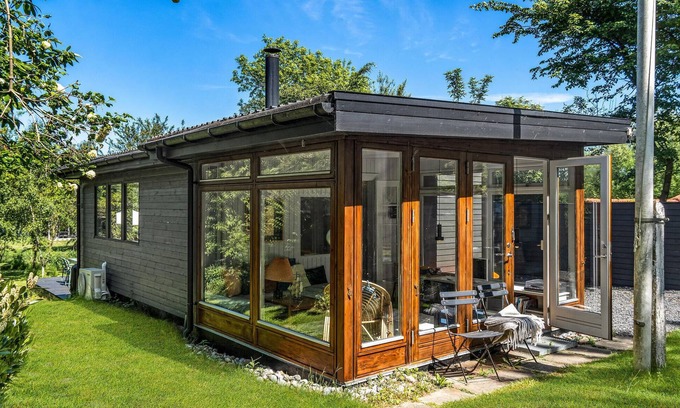 Stege House | 2 bedroom accommodation in Stege
