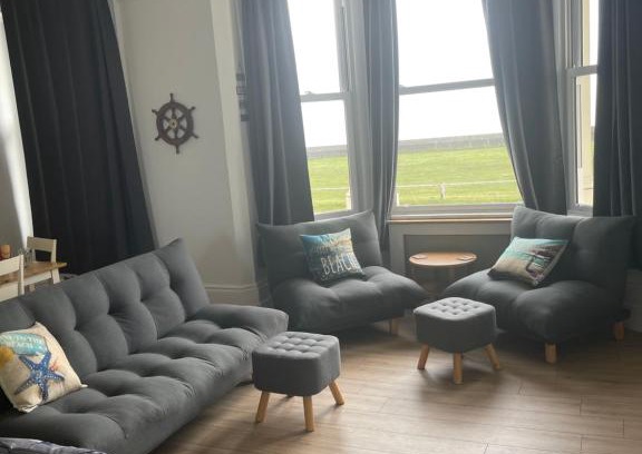 Littlestone-on-Sea Apartment | 2 Bedroom Apartment with uninterrupted sea views! Free wifi