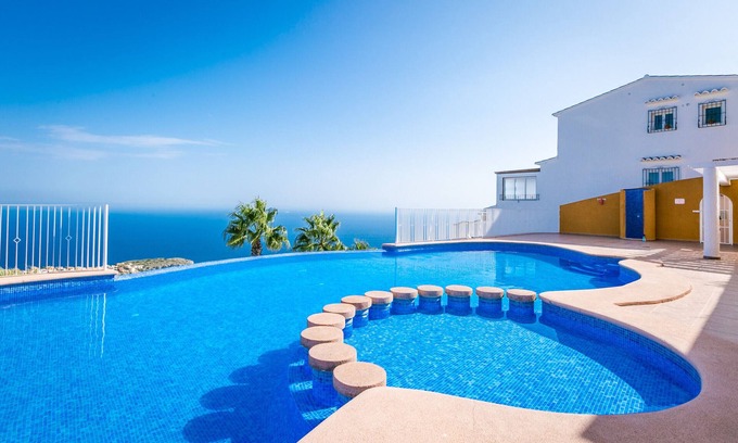 Cumbre del Sol Apartment | 2 Bedroom Apartment with Sea Views