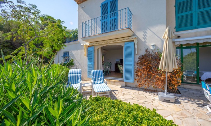 Cote d'Azur- French Riviera Apartment | 2 Bedroom apartment in Ramatuelle overlooking the Bonne Terrasse creek.