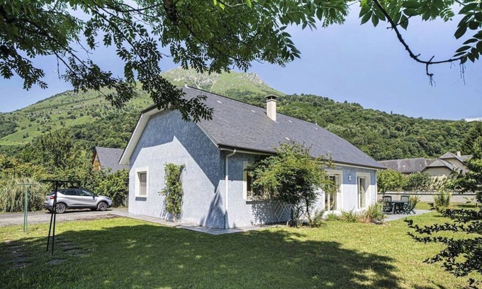 Bedous Apartment | 2 Bedroom Apartment in Bedous