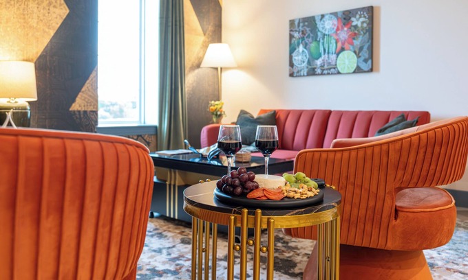 Downtown Apartment | 2 Bedroom Apartment in Downtown