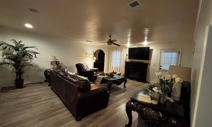 Loganville Apartment | 2-bedroom apartment Loganville with AC, fitness room, bar area