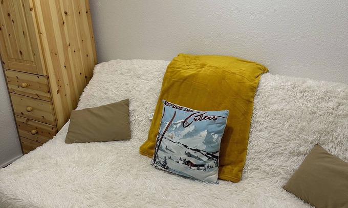 Station de Drouzin le Mont Apartment | 2 bedroom appt 20 mins from Morzine and rest of Portes du Soleil